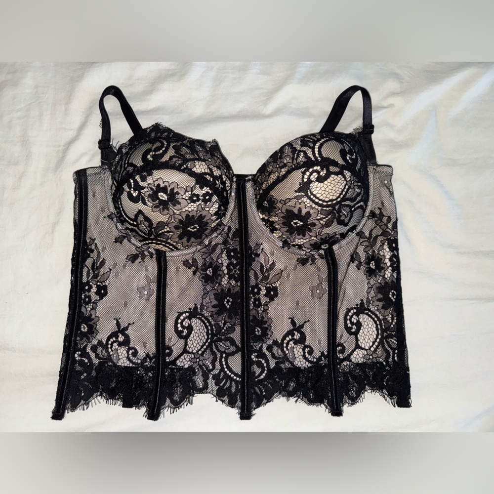 Elegant Black Lace Bustier